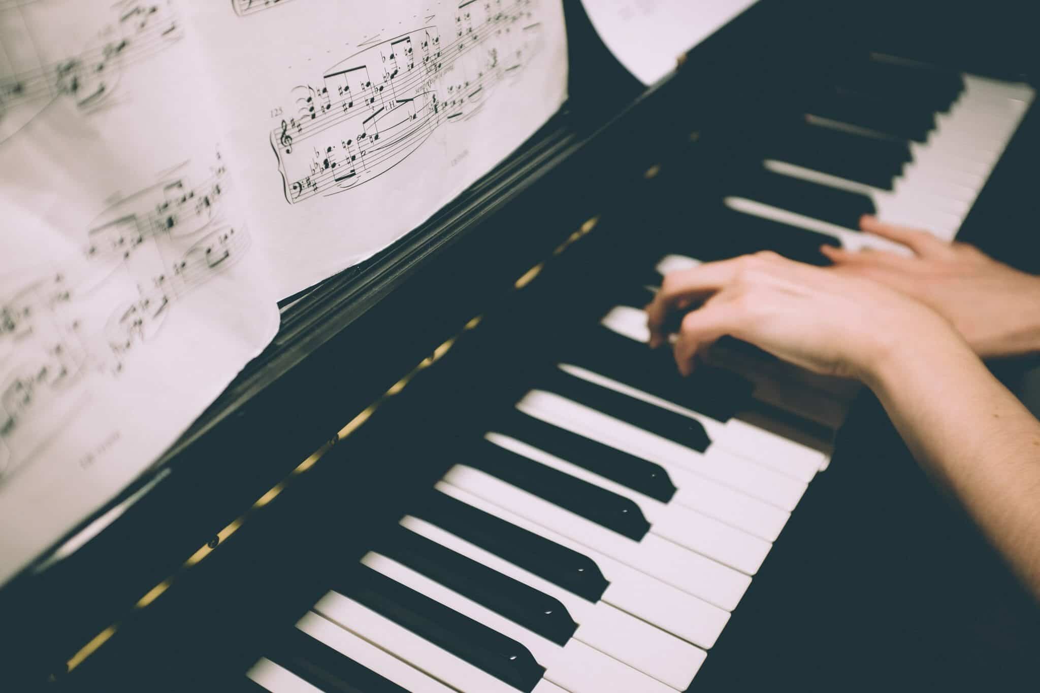 7 Tips to Improve Piano Practice - Piano Reviewer